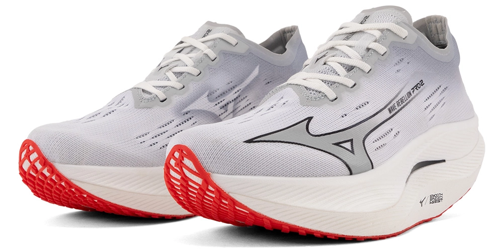 Mizuno Wave Rebellion 2 en Wave Rebellion Flash 2