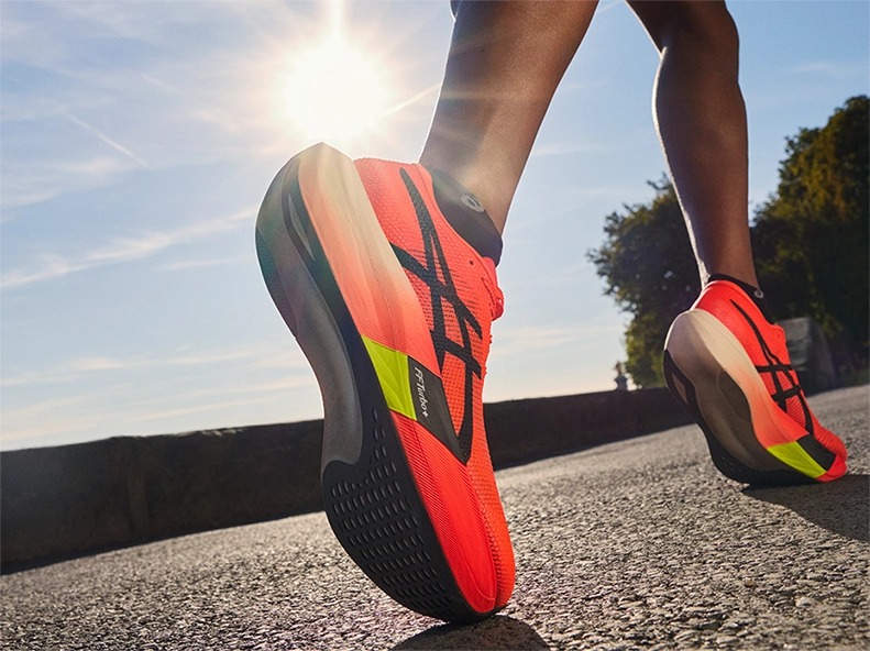 ASICS Metaspeed Edge