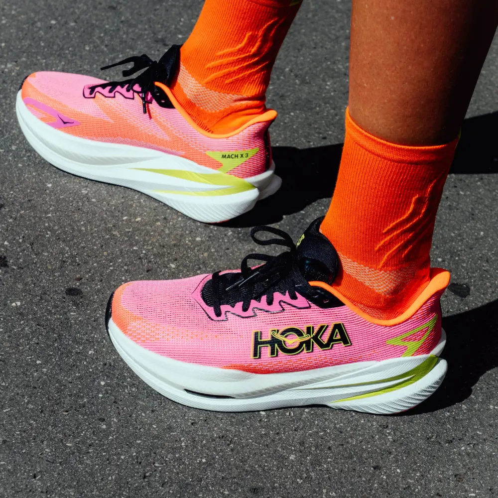 Close up van de HOKA Mach X 3