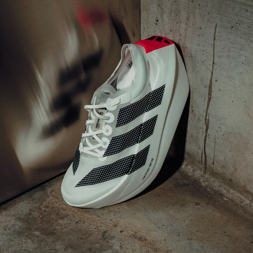 Close up van de adidas Adizero Prime X Evo