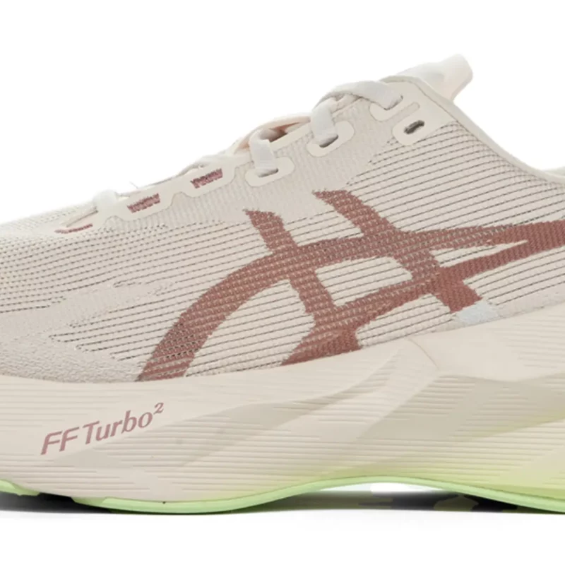 ASICS Novablast 6 header