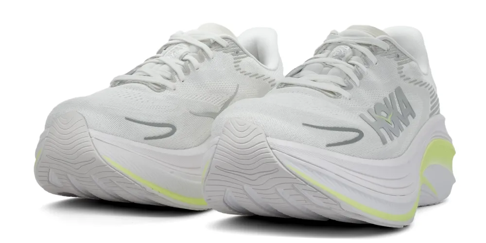 HOKA Skyward 2 zijaanzicht